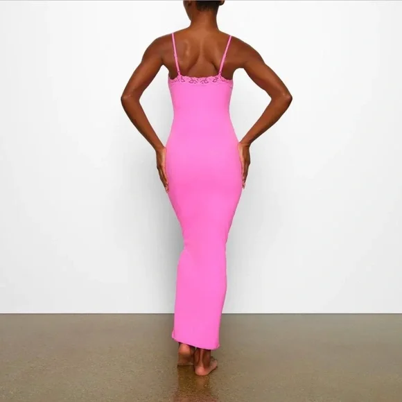 SKIMS Fits Everybody Corded Lace Long Slip Dress Size Large in Neon Orchid  NWT - Picture 4 of 15